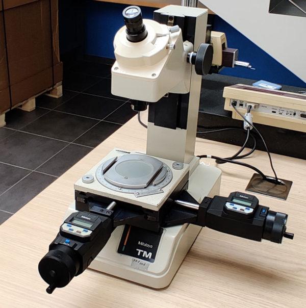 Microscope optique Mitutoyo TM 500 (2)