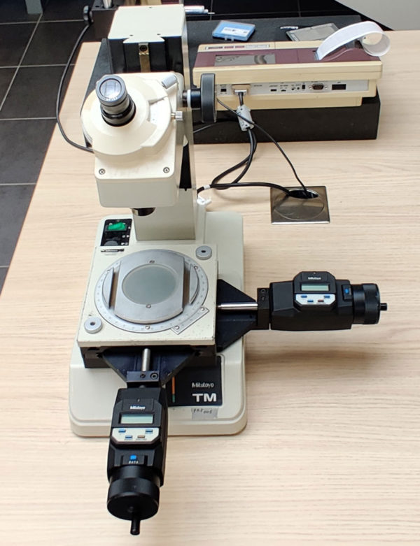 Microscope optique Mitutoyo TM 500 (1)